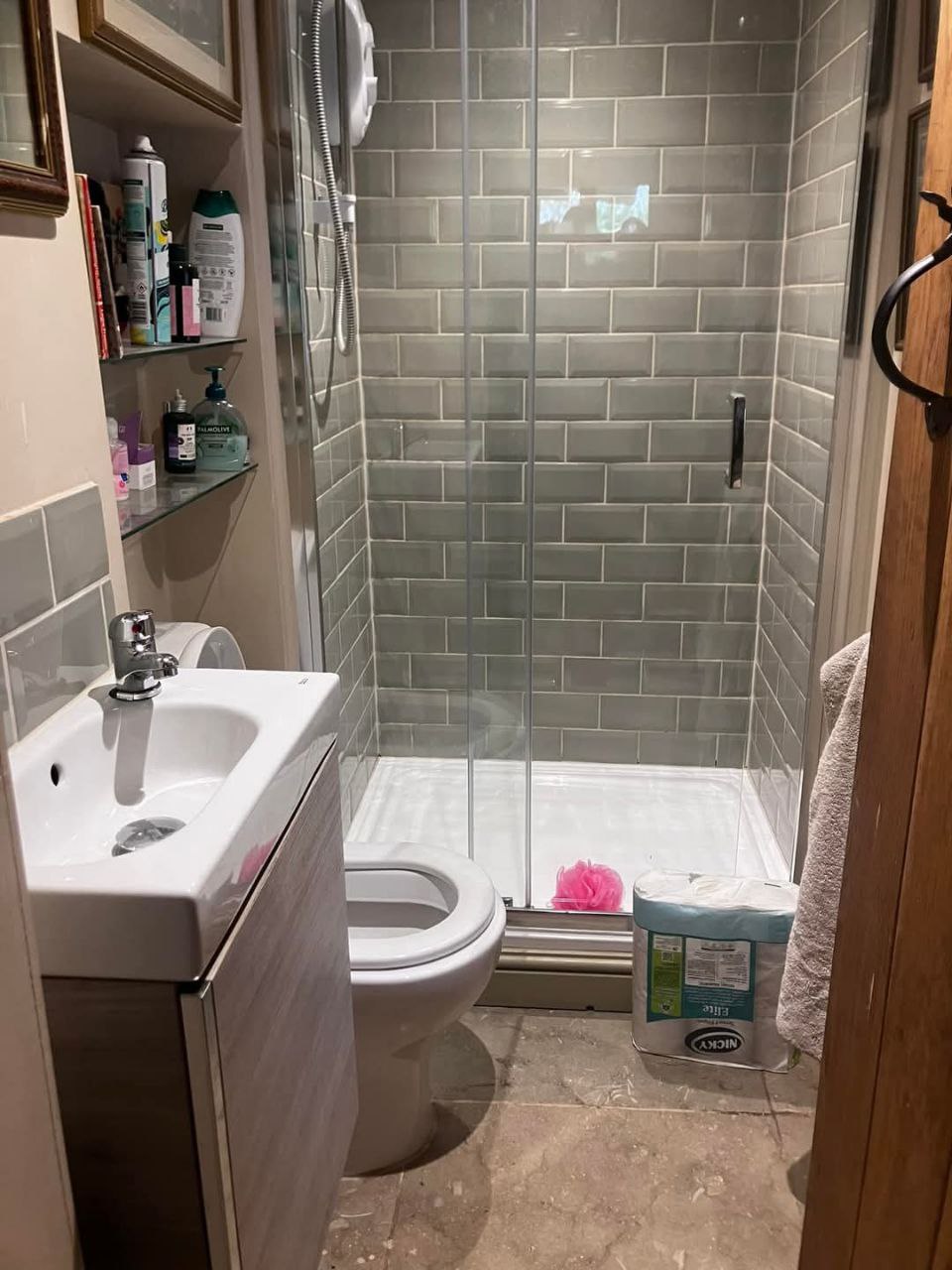 Pristine Bathroom - Image 2